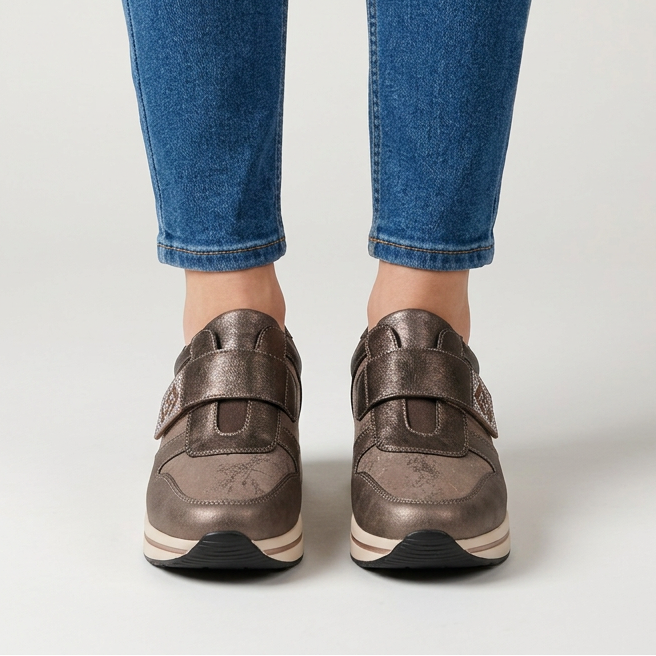Zelinda | Sneakers comoda donna con zeppa