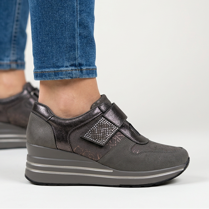 Zelinda | Sneakers comoda donna con zeppa